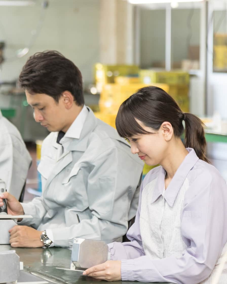 打ち合わせ中の手元